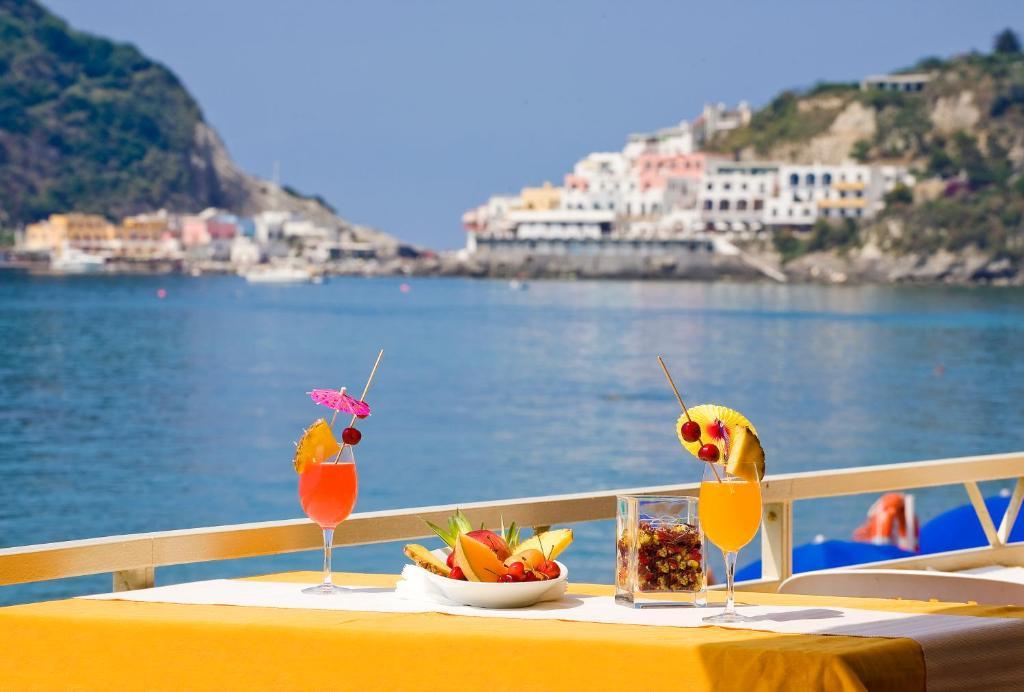Hotel Vittorio Beach Resort Barano dʼIschia Eksteriør billede